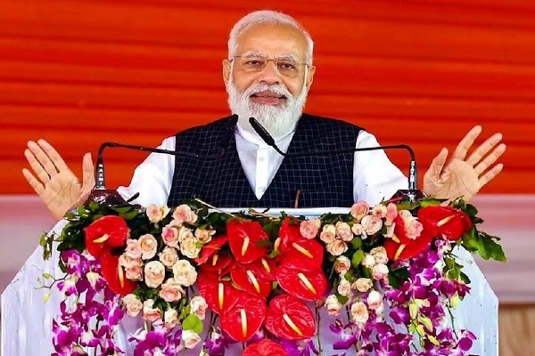 गोरखपुर दौरे पर प्रधानमंत्री मोदी, वंदे भारत एक्सप्रेस ट्रेन की देंगे सौगात, गीता प्रेस का करेंगे भ्रमण