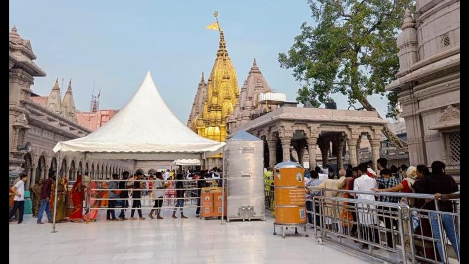 काशी और अयोध्या धार्मिक पर्यटन हॉटस्पॉट के रूप में उभरे, आगरा भारत में विदेशी पर्यटकों के लिए शीर्ष पसंद
