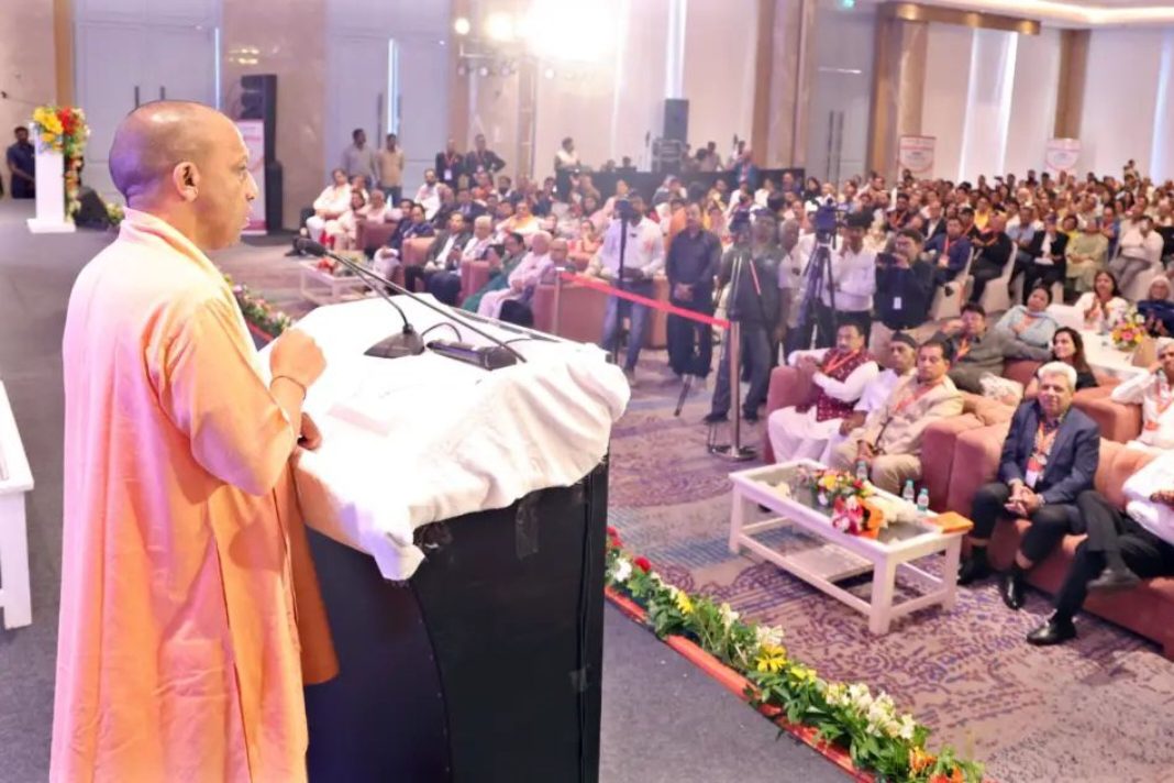 राष्ट्रीय सिंधी सम्मेलन: योगी आदित्यनाथ ने कहा श्रीराम जन्मभूमि वापस ली है, तो हम ‘सिंध’ भी वापस ला सकते हैं
