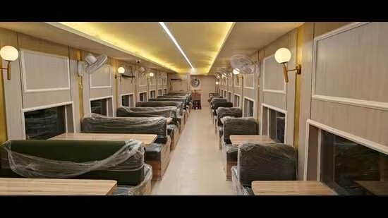 उत्तर प्रदेश: गोमती नगर रेलवे स्टेशन ने ‘रॉयल ​​ट्रेन व्यंजन’ का किया अनावरण , शहर में दूसरा रेल कोच रेस्तरां