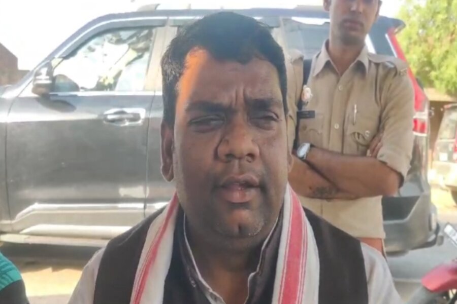 Loksabha Election 2024: सुलतानपुर से पूर्व सपा विधायक अरुण वर्मा ने BJP पर हमला करते बोला, 5 किलों राशन से 10 किलो यूरिया की चोरी