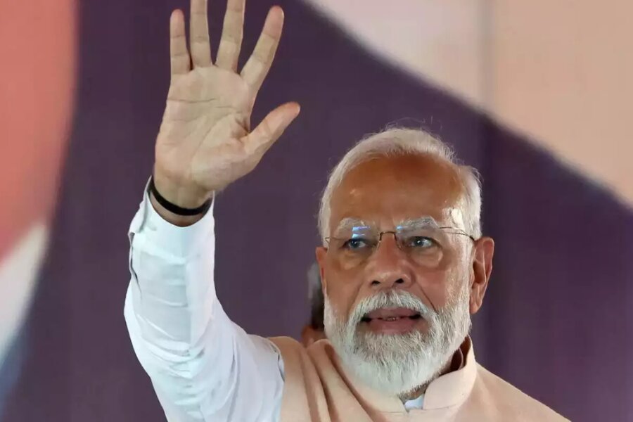 Lok -Sabha Poll 2024 : PM Narendra Modi taunts Rahul , asks him neither fear nor flee