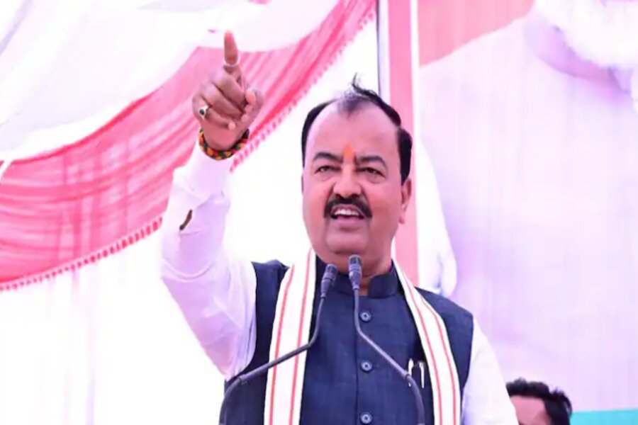 UP Loksabha Election 2024: केशव प्रसाद मौर्या का बड़ा बयान, अखिलेश यादव ने करवाया मंत्री संजय सिंह पर हमला