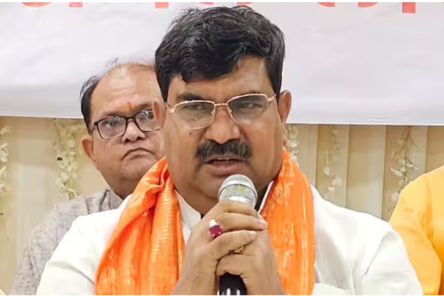 Gorakhpur LS Election 2024: भाजपा नेता धर्मपाल सिंह ने कहा, सभी पन्ना प्रमुख अपने क्षेत्र के वोटरों को बूथ तक पहुंचाएं