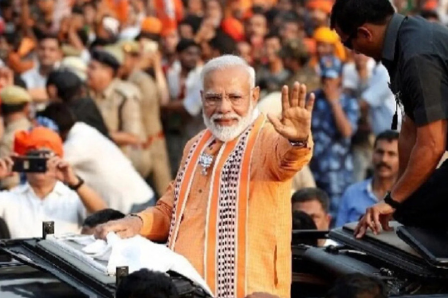 PM Modi's mini road show in Varanasi, thousands of people will grand welcome him with drums and flowers