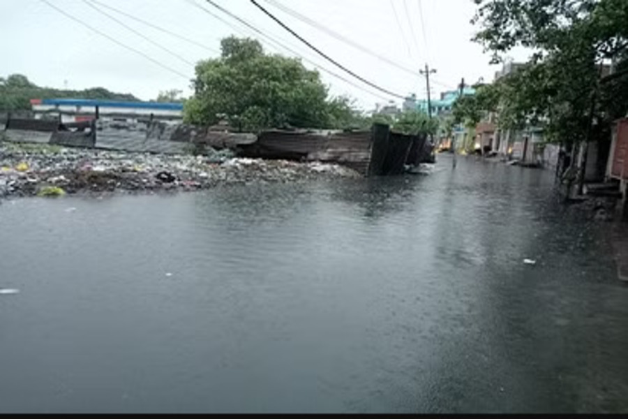 Schools closed till 8th in Bareilly due to flood, 219 mm rain in 3 days