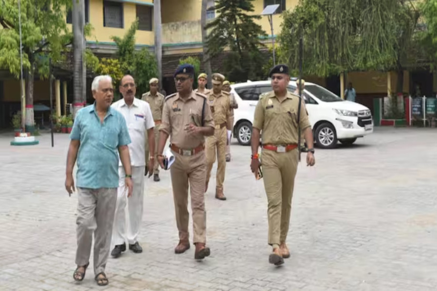 Gazipur News: पुलिस भर्ती परीक्षा को लेकर पुलिस प्रशासन अलर्ट, जिले में 50 हजार अभ्यर्थी देंगे परीक्षा