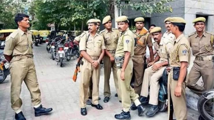 रोकी जा सकती हैं यूपी में पुलिस अधिकारियों की वेतन! इस वजह से होगा एक्शन