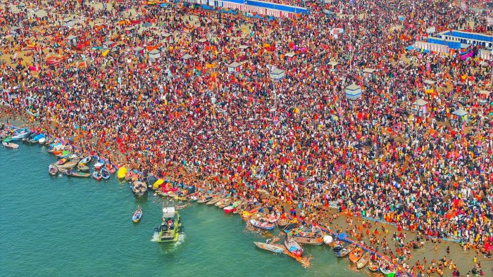 Prayagraj Mahakumbh: मौनी अमावस्या पर होगा सबसे बड़ा अमृत स्नान, करोड़ों श्रद्धालुओं के पहुंचने की संभावना