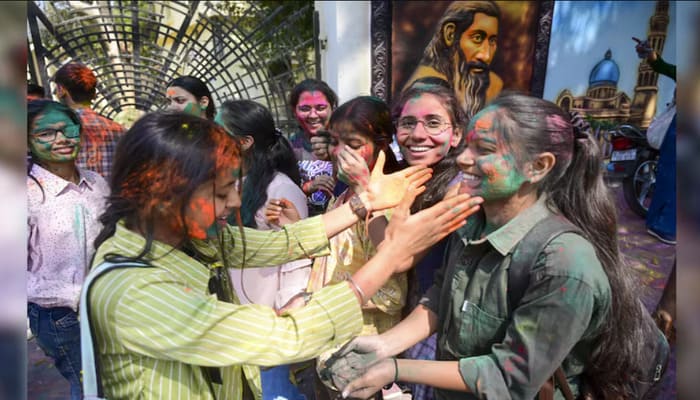 Holi 2025: यूपी में कड़ी सुरक्षा, पुलिस ने जारी की एडवाइजरी