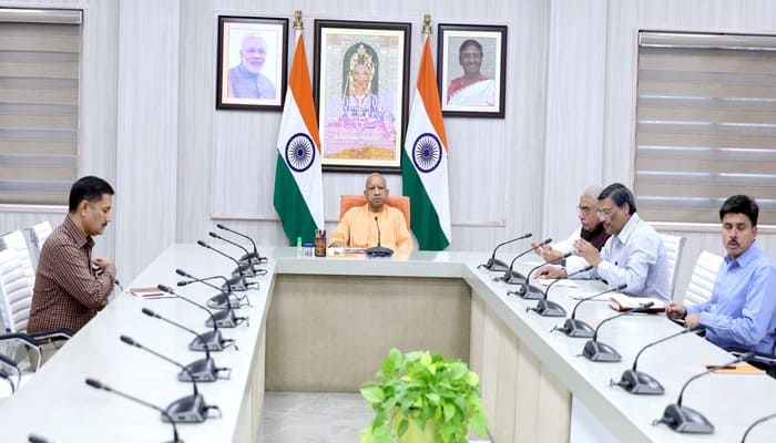 Lko News: MSME इकाइयों को बदलते समय के साथ खुद को अपडेट करना होगा: मुख्यमंत्री योगी