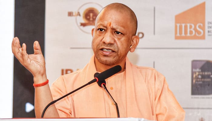Gkp News: बरसात पूर्व पूर्ण करें निर्माण कार्य, कानून-व्यवस्था पर सख्ती जारी रहे: CM YOGI