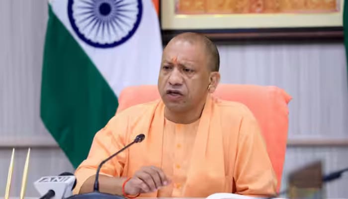 Up News: श्रावस्ती में चला योगी सरकार का बुलडोजर, 6 से अधिक अवैध मदरसे जमींदोज
