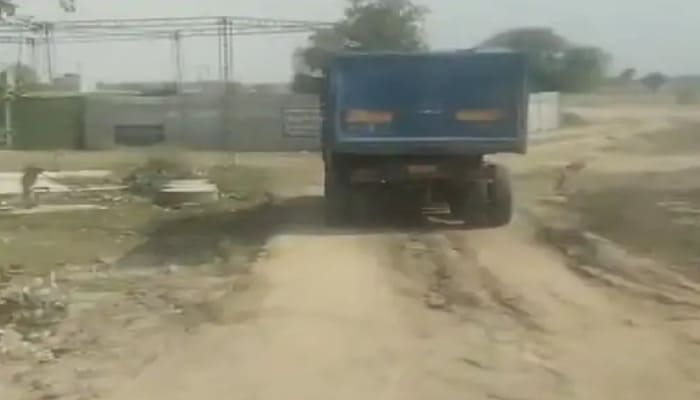 Lucknow Khanan Ghotala: डीएम ने किया बड़ा खुलासा, दलाली और फर्जीवाड़े पर FIR