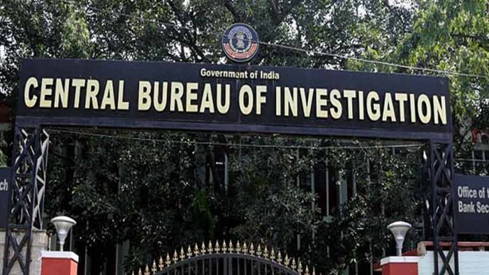 CBI Action against Corruption : IRS अधिकारी के खिलाफ CBI ने की बड़ी कार्रवाई, 5 शहरों में IRS की संपत्ति अटैच