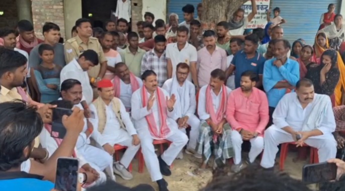Ghazipur : गाजीपुर में बुलडोजर कार्रवाई पर सपा का विरोध और आंदोलन की चेतावनी