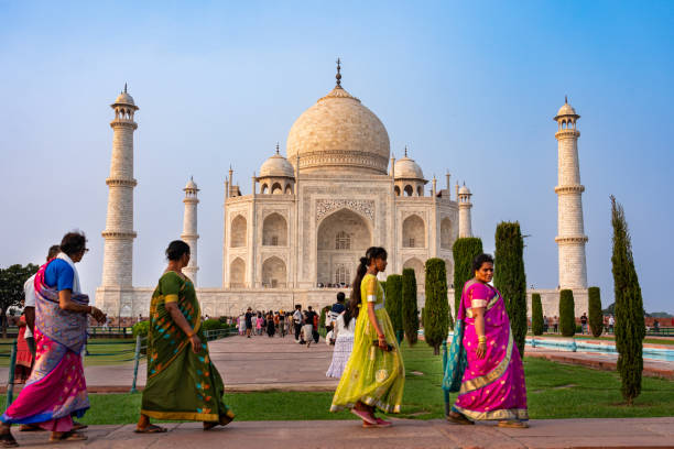 Agra : 21 जून को ऐतिहासिक धरोहरों में निःशुल्क प्रवेश, ताज के गुंबद के लिए टिकट जरूरी