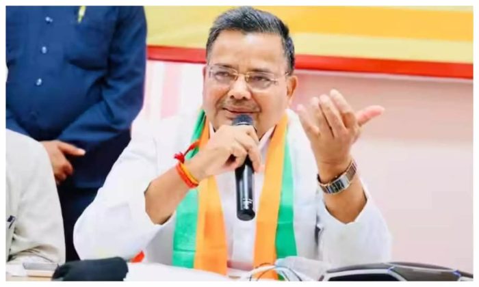 Kawad Yatra 2025: कैबिनेट मंत्री जयवीर सिंह बोले कावड़ यात्रा मे किसी तरीके की चूक बर्दाश्त नहीं