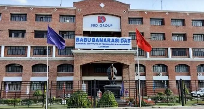 Lucknow : आयकर विभाग की बड़ी कार्रवाई, BBD ग्रुप की 100 करोड़ की बेनामी संपत्ति जब्त