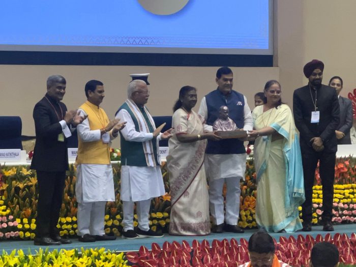 स्वच्छ सर्वेक्षण 2024: लखनऊ बना स्वच्छता का सिरमौर- राष्ट्रपति ने तीसरे स्थान पर किया सम्मानित, नगर निगम के प्रयासों की चारों ओर सराहना