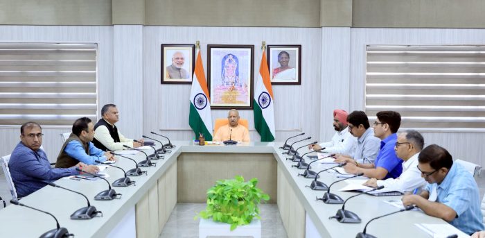 UP : सीएम योगी ने प्रदेश के विभिन्न जिलों में बसाए पूर्वी पाकिस्तान अधिकारियो को दिए निर्देश