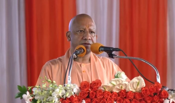 Lucknow : हम जियेंगे स्वदेशी के लिए और मरेंगे देश के लिए: सीएम योगी ने किया राष्ट्रभक्ति का आह्वान