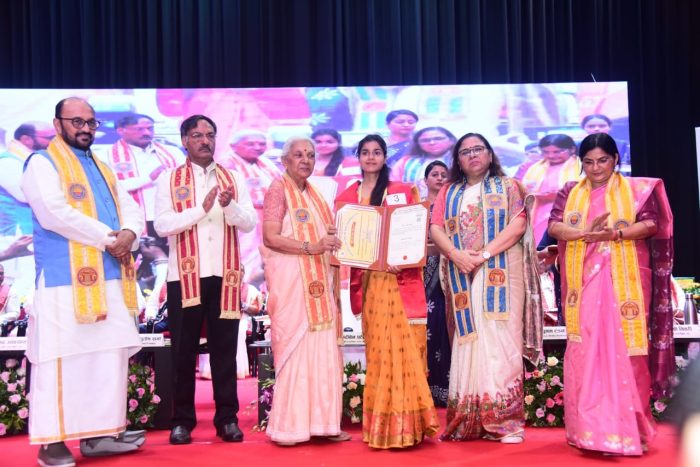 Gorakhpur : गोरखपुर विश्वविद्यालय का 44वां दीक्षांत समारोह , राज्यपाल की अध्यक्षता में सम्पन्न