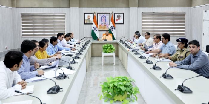 UP : औद्योगिक और श्रम सुधारों में अग्रणी बना यूपी, व्यापार होगा आसान: सीएम योगी