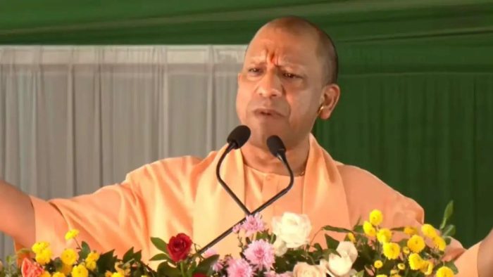 Pratapgarh : संभल दंगे पर सीएम योगी का बड़ा बयान, सपा-कांग्रेस की साजिश?