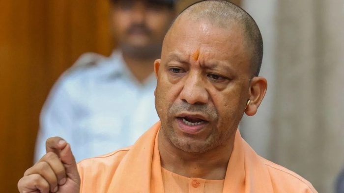 UP : बाढ़ प्रभावितों के साथ खड़ी योगी सरकार,लाखों प्रभावितों को मिली राहत