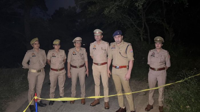 Firozabad : मिशन शक्ति अभियान के तहत पुलिस-गैंगस्टर मुठभेड़, वांछित वारिस गिरफ्तार