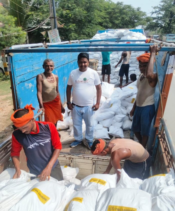 UP : बाढ़ राहत में सक्रिय: उत्तर प्रदेश में बाढ़ पीड़ितों के लिए ‘आह्वान’ का त्वरित सहायता वितरण