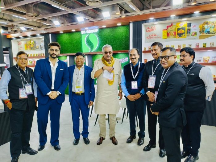UPITS2025 : यूपी इंटरनेशनल ट्रेड फेयर का शुभारंभ, YEIDA के स्टॉल्स बने आकर्षण का केंद्र