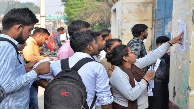 PET 2025 : अभ्यर्थियों की सुविधा के लिए परिवहन विभाग ने की तैयारी, चलेगी अतिरिक्त बसें