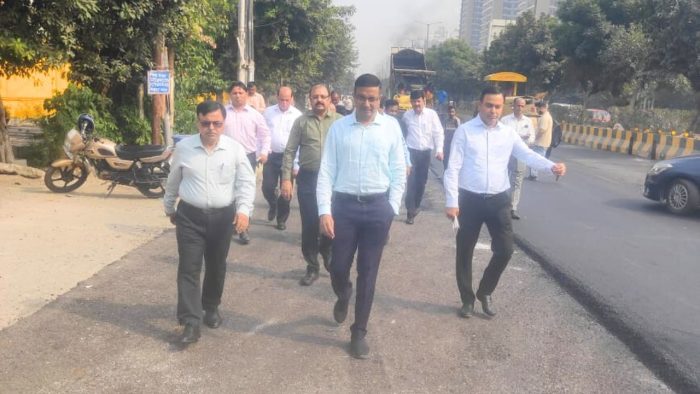 Noida Authority : प्राधिकरण के सीईओ ने किया नोएडा शहर का निरीक्षण, सफाई और अनुरक्षण व्यवस्था में सुधार के दिए सख्त निर्देश