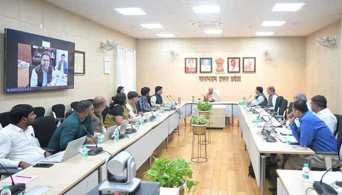 Lucknow : राज्यपाल की अध्यक्षता में समर्थ पोर्टल क्रियान्वयन को लेकर समीक्षा बैठक संपन्न