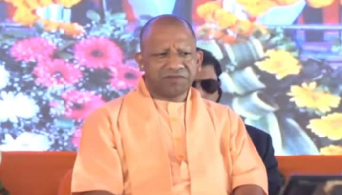 CM Yogi in Sonbhadra: CM योगी ने सोनभद्र को दी 548 करोड़ की सौगात