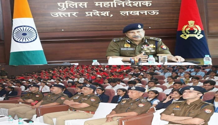 Lucknow: “सुरक्षित डिजिटल उत्तर प्रदेश तभी बनेगा जब जनता और पुलिस साथ हों”- डीजीपी राजीव कृष्णा