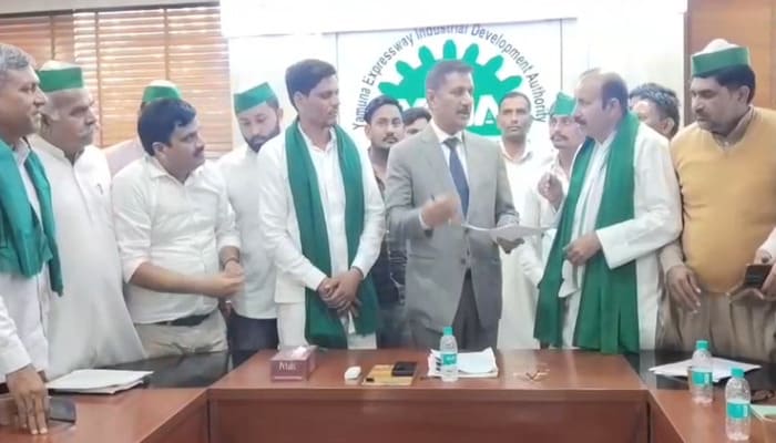 YEIDA News: Yeida में किसानों की समस्याओं का तेजी से हो रहा है निस्तारण