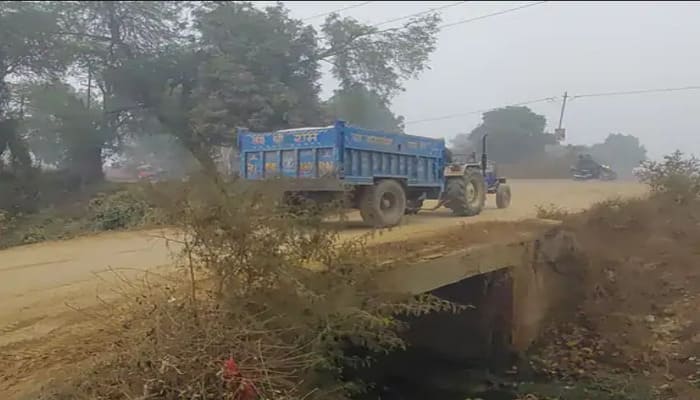 ग्रेटर नोएडा में ब्रिटिशकालीन पुल जर्जर, हादसों का खतरा बढ़ा