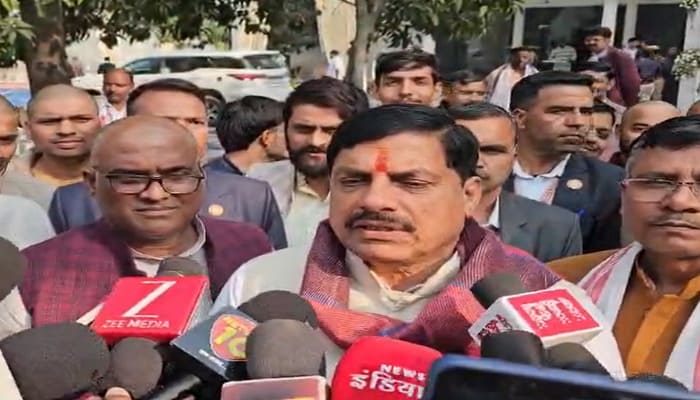 Jaunpur: जौनपुर पहुंचे MP के CM डॉ. मोहन यादव, मंत्री गिरीश चंद्र यादव के दिवंगत पिता को दी श्रद्धांजलि