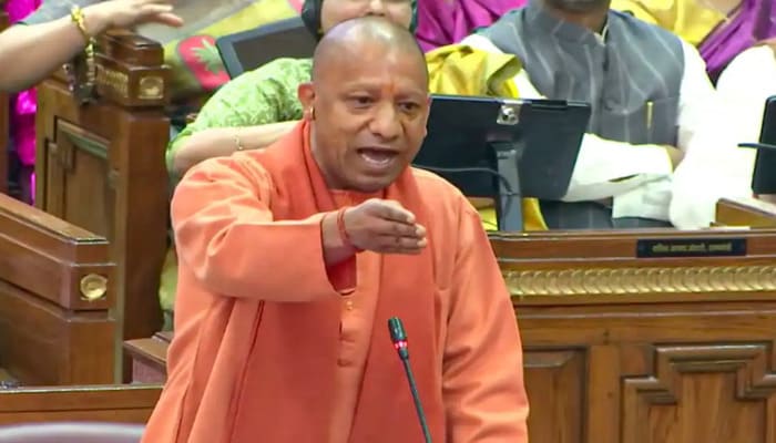 UP News: गाजा पर कैंडल मार्च, बांग्लादेश पर चुप्पी स्वीकार नहीं - सीएम योगी