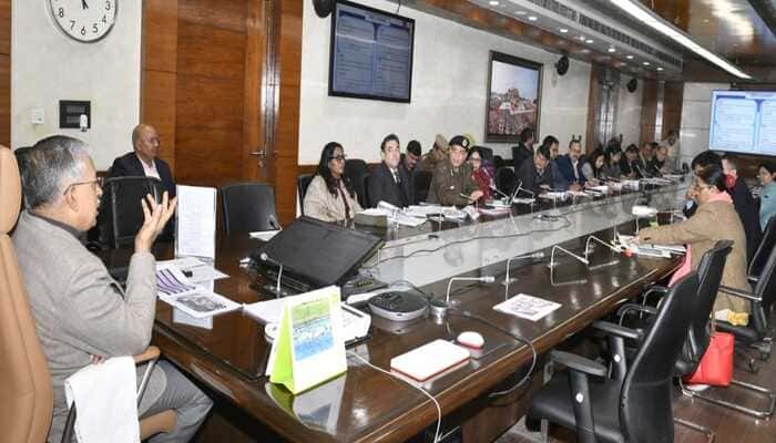 Lucknow: अवैध मादक पदार्थों का सेवन एवं क्रय-विक्रय करने वालों के विरुद्ध कठोर कानूनी कार्रवाई की जाए सुनिश्चित