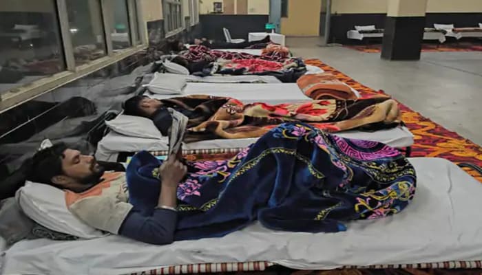 Gautambuddha Nagar: नोएडा के रैन बसेरों में बड़ा बदलाव- अब फर्श पर नहीं सोना पड़ेगा, लगाए गए फोल्डिंग और लकड़ी के बेड