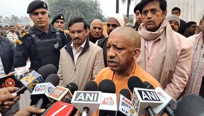 UP News: बढ़ती ठंड और शीतलहर को लेकर सीएम योगी सख्त