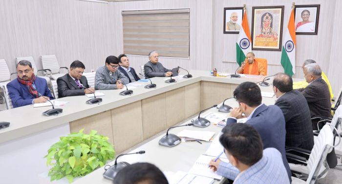 UP: आत्मनिर्भर ग्राम पंचायतों से बनेगा आत्मनिर्भर उत्तर प्रदेश : CM YOGI