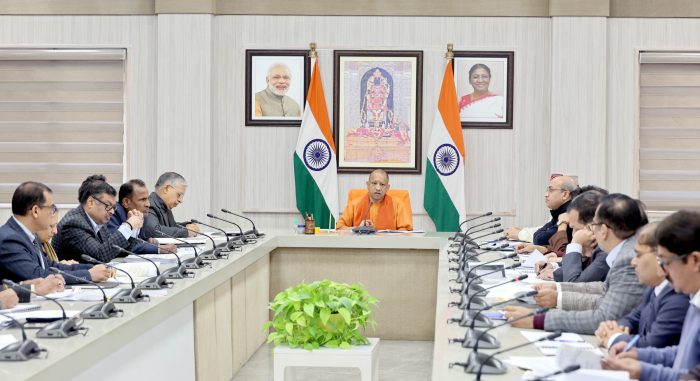 UP News: CM योगी ने वित्त विभाग की समीक्षा की, 2026-27 के बजट की तैयारी अभी से शुरू करने को कहा