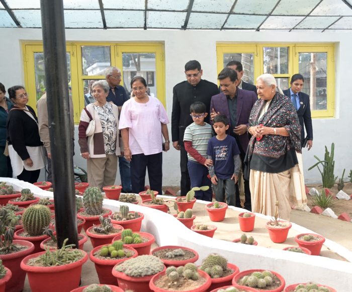 Lucknow: राज्यपाल ने राजभवन परिसर में ‘कैक्टस गार्डन’ का किया उद्घाटन