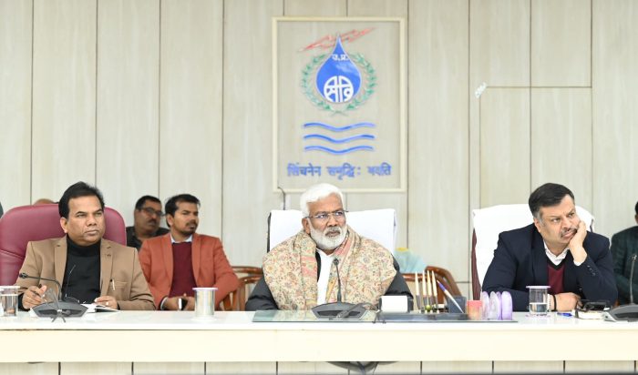 किसानों को मिलेगा पर्याप्त पानी: जलशक्ति मंत्री स्वतंत्र देव सिंह ने सिंचाई परियोजनाओं की समीक्षा की