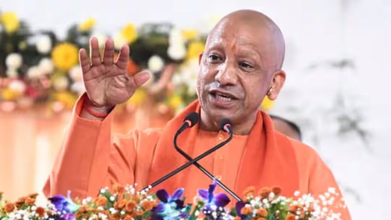 ‘सनातन कमजोर हुआ तो देश भी कमजोर होगा’: सीएम योगी ने समाज को बांटने वालों से किया आगाह